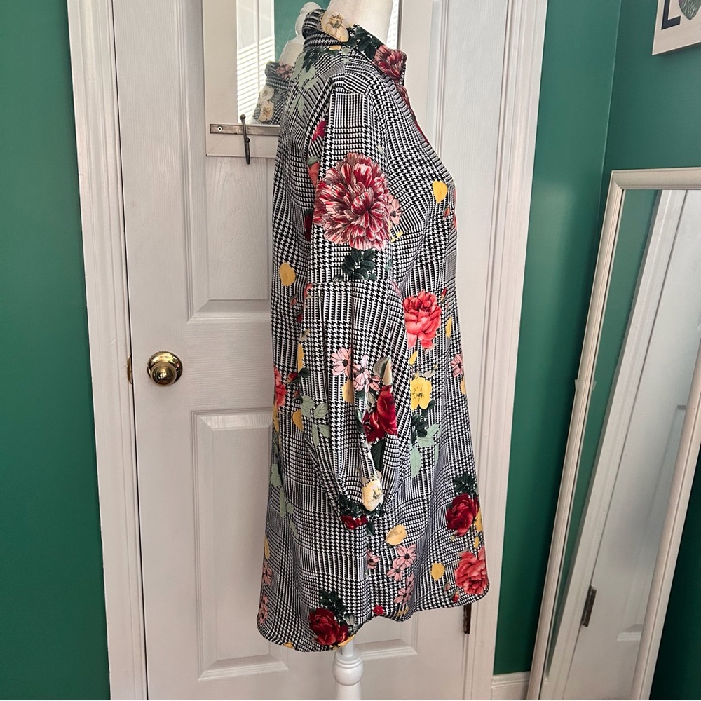 Spence Black/White Herringbone Plaid with Vibrant Florals Dress 4 NWT - Picture 11 of 13